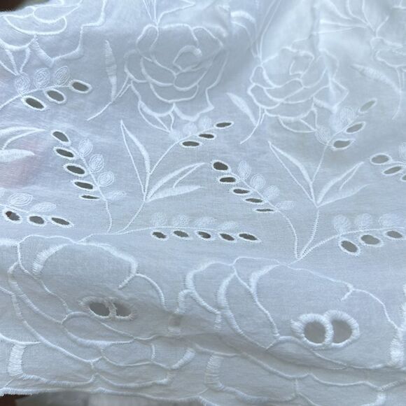 Abercrombie & Fitch White Floral Cutout Mini Skirt Size L - Picture 3 of 12